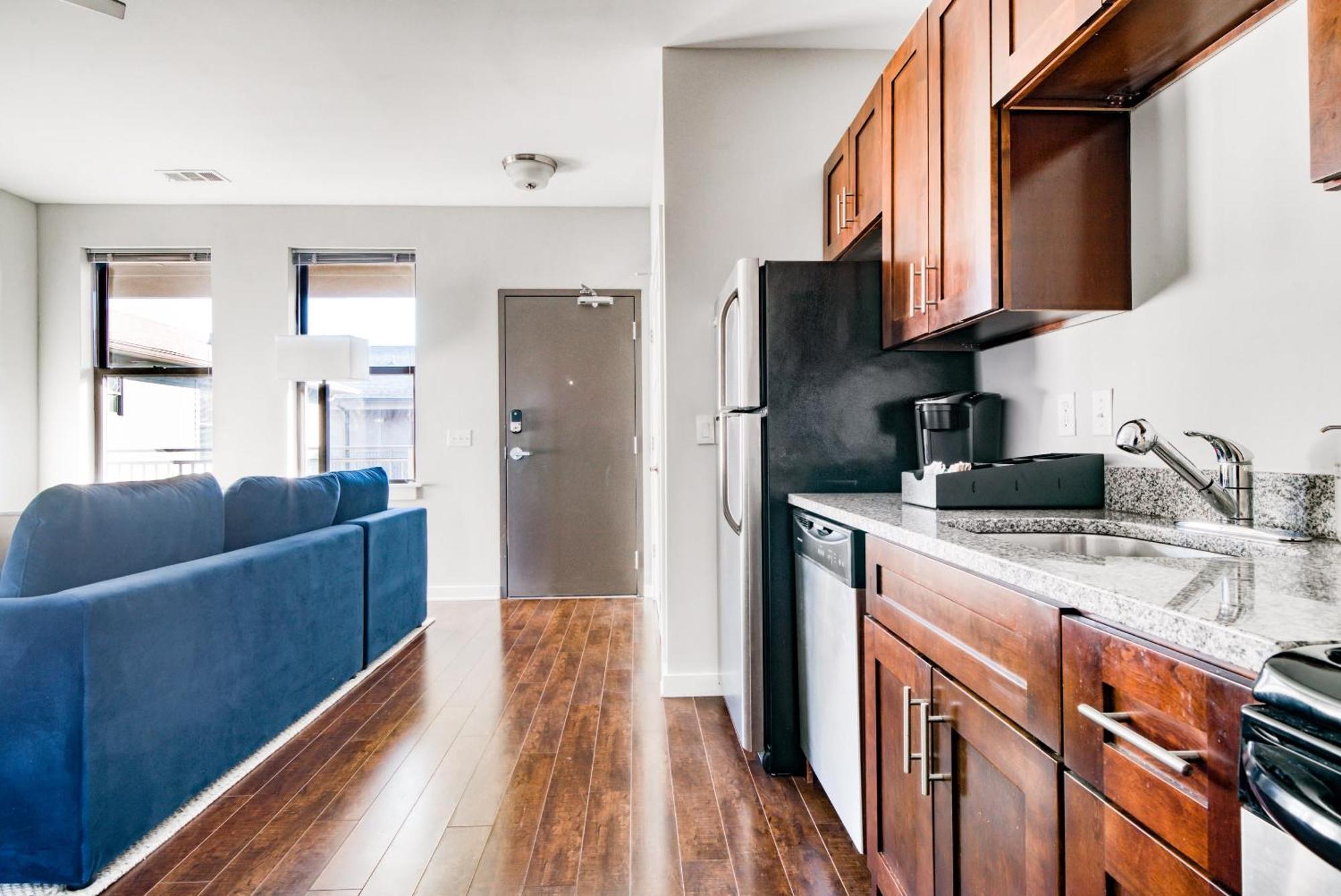 Cozysuites Music Row Bold 1br W Free Parking * Nashville